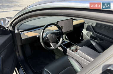 Седан Tesla Model 3 2018 в 