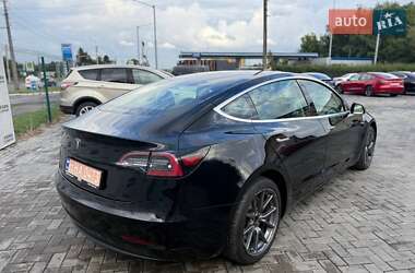 Седан Tesla Model 3 2020 в 