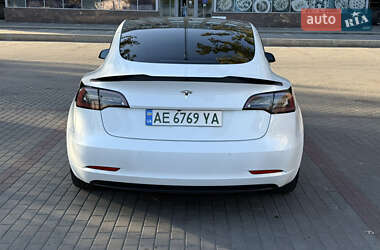 Седан Tesla Model 3 2021 в Днепре