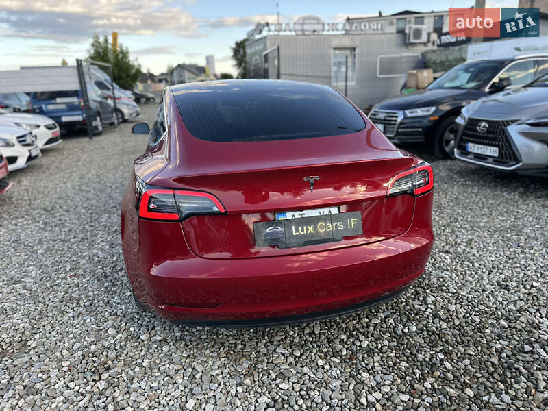 Седан Tesla Model 3 2018 в Ивано-Франковске