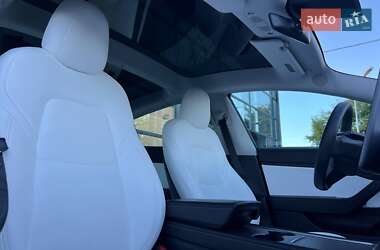 Седан Tesla Model 3 2020 в 