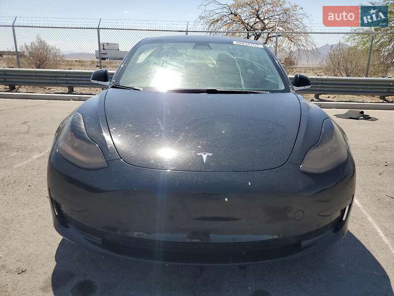 Седан Tesla Model 3 2018 в Луцке
