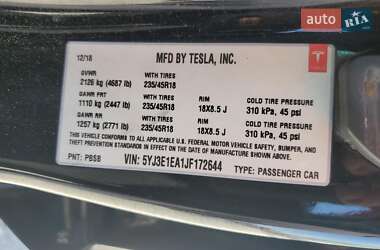 Седан Tesla Model 3 2018 в 