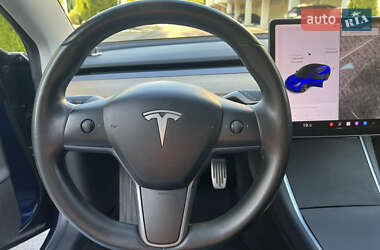 Седан Tesla Model 3 2018 в 