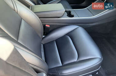 Седан Tesla Model 3 2018 в 