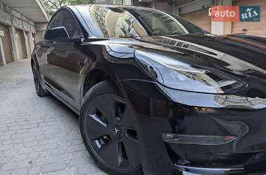 Седан Tesla Model 3 2021 в Тернополе