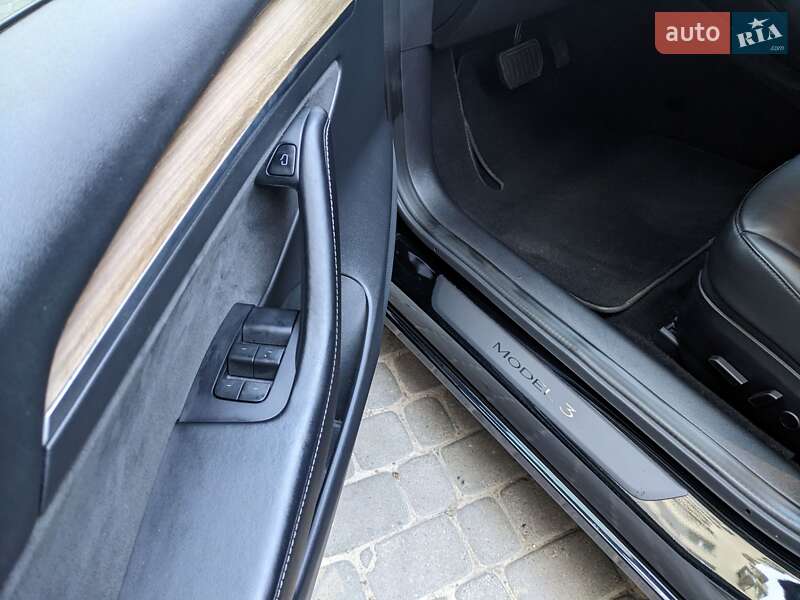 Седан Tesla Model 3 2021 в Тернополі фото 18 Седан Tesla Model 3 2021 в Тернополі