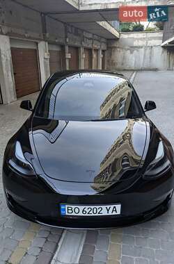 Tesla Model 3 2021
