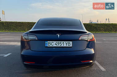 Седан Tesla Model 3 2018 в 