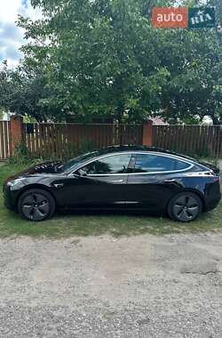 Седан Tesla Model 3 2020 в 