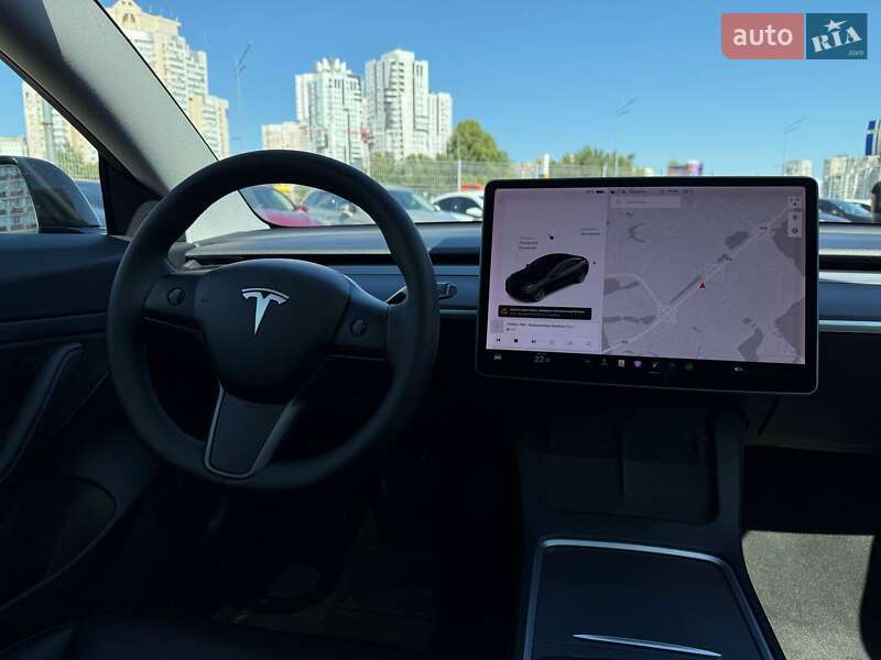 Седан Tesla Model 3 2020 в Киеве