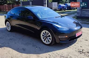 Tesla Model 3 2022