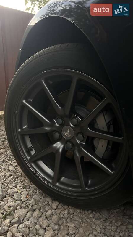 Седан Tesla Model 3 2020 в Днепре