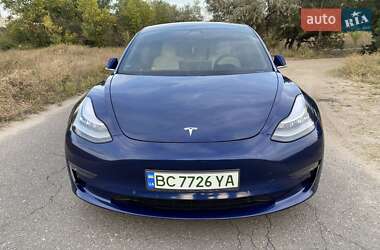 Седан Tesla Model 3 2019 в Днепре