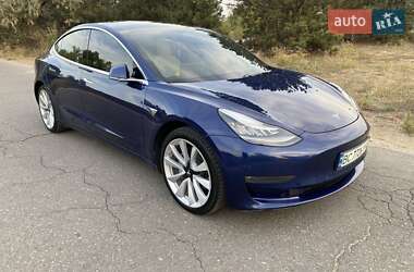 Tesla Model 3 2019