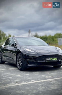 Седан Tesla Model 3 2019 в 