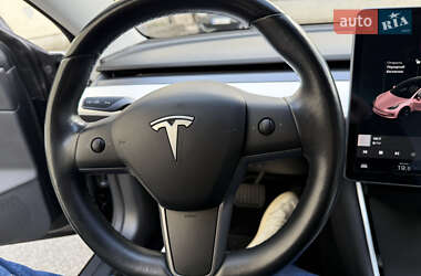 Седан Tesla Model 3 2018 в 