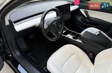 Седан Tesla Model 3 2018 в 