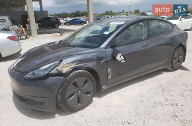Седан Tesla Model 3 2021 в 