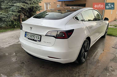 Седан Tesla Model 3 2019 в 