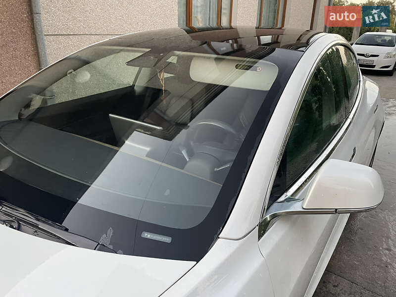 Седан Tesla Model 3 2019 в Тернополе