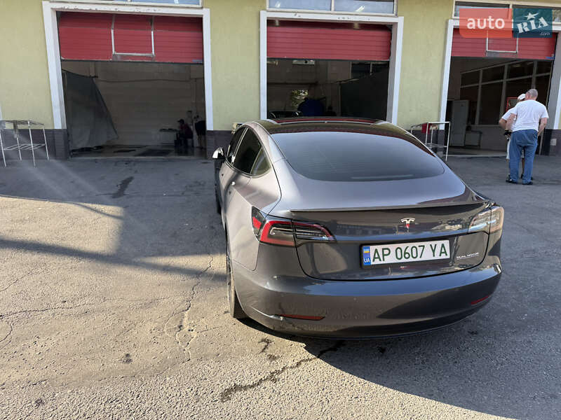 Седан Tesla Model 3 2021 в Запорожье