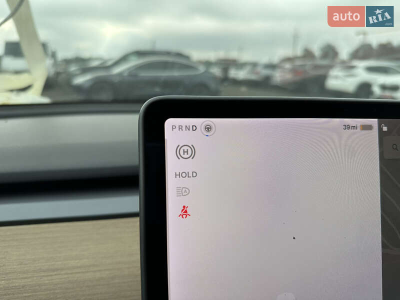 Седан Tesla Model 3 2019 в Луцке
