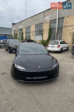 Tesla Model 3 2025