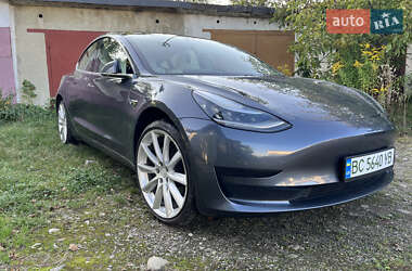 Tesla Model 3 2019
