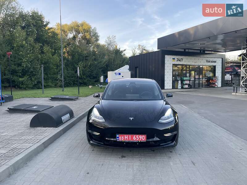 Седан Tesla Model 3 2018 в 