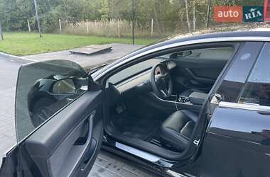 Седан Tesla Model 3 2018 в 