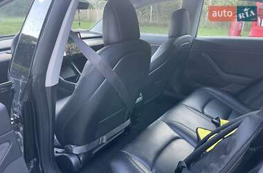 Седан Tesla Model 3 2018 в 