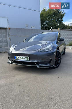 Tesla Model 3 2019