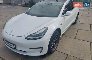 Седан Tesla Model 3 2018 в 