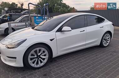 Седан Tesla Model 3 2022 в Днепре