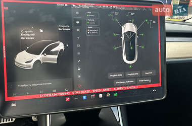 Седан Tesla Model 3 2019 в Сумах