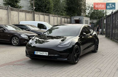 Седан Tesla Model 3 2018 в 