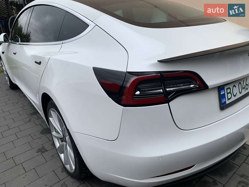 Седан Tesla Model 3 2019 в Львові фото 4 Седан Tesla Model 3 2019 в Львові