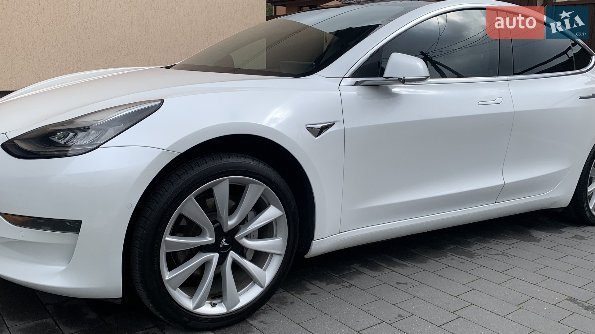 2019 Tesla Model 3 - фото 1