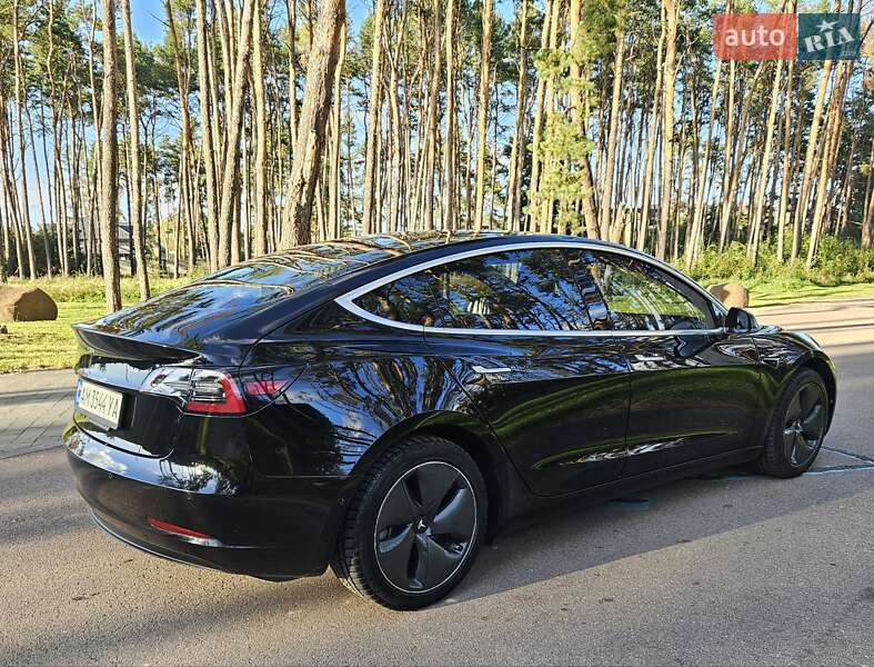 Седан Tesla Model 3 2019 в Житомире