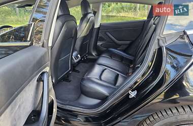 Седан Tesla Model 3 2019 в 