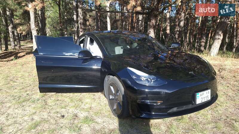 Седан Tesla Model 3 2023 в Запоріжжі