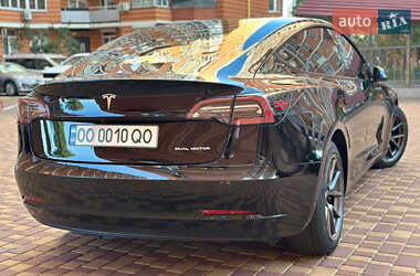 Седан Tesla Model 3 2020 в Одессе