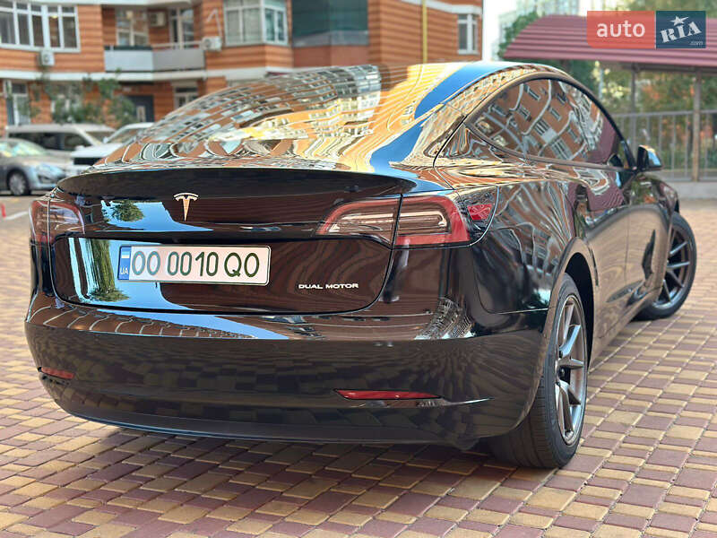 Седан Tesla Model 3 2020 в Одессе