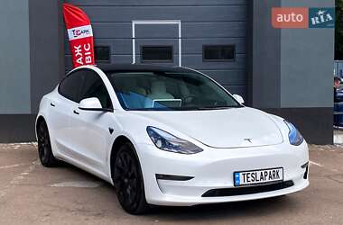 Седан Tesla Model 3 2019 в 