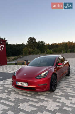 Седан Tesla Model 3 2020 в Львові
