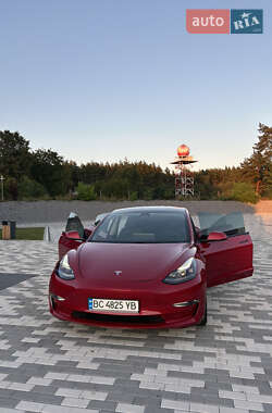 Седан Tesla Model 3 2020 в Львові