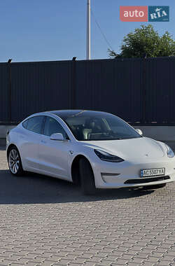 Tesla Model 3 2019