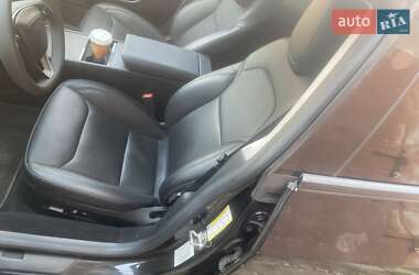 Седан Tesla Model 3 2024 в 
