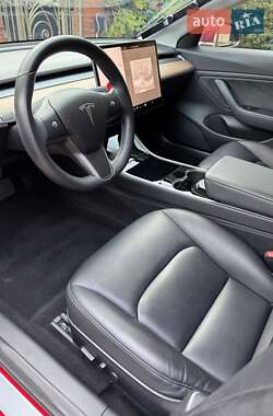 Седан Tesla Model 3 2018 в 